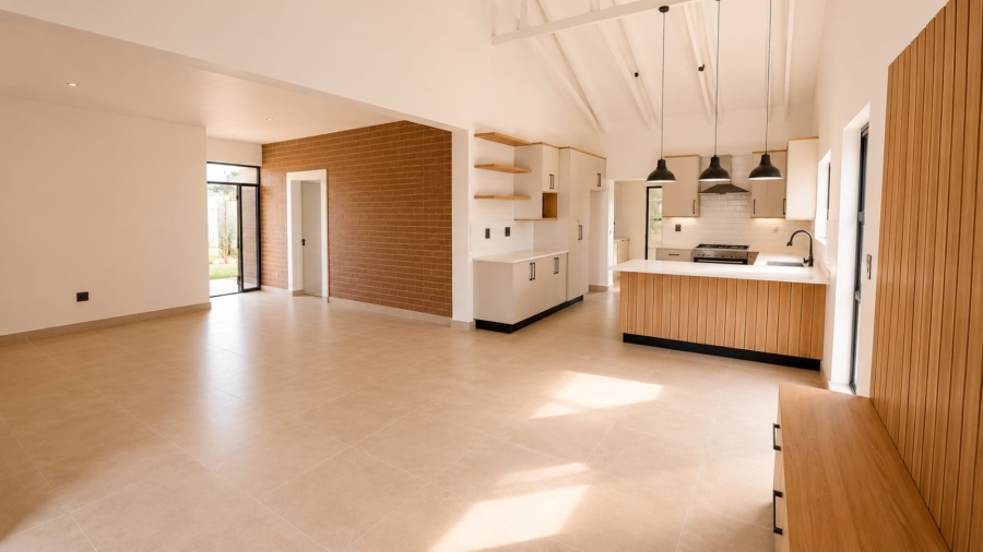 To Let 3 Bedroom Property for Rent in Melodie North West